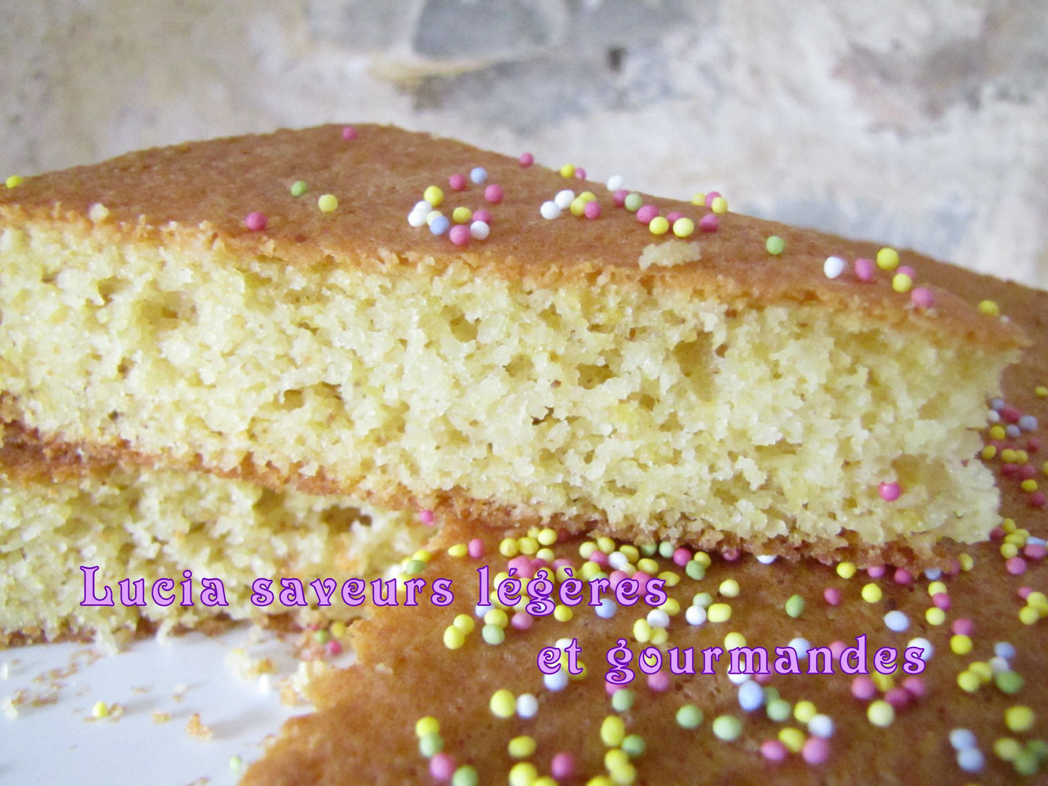 Gateau Marocain Aux Amandes Et A La Fleur D Oranger Lucia Saveurs Legeres Et Gourmandes