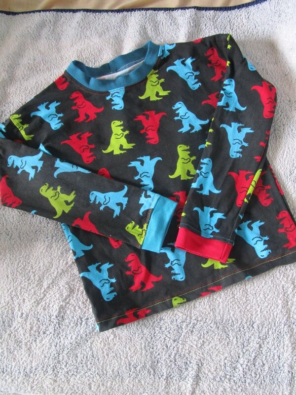tshirt dinos 001