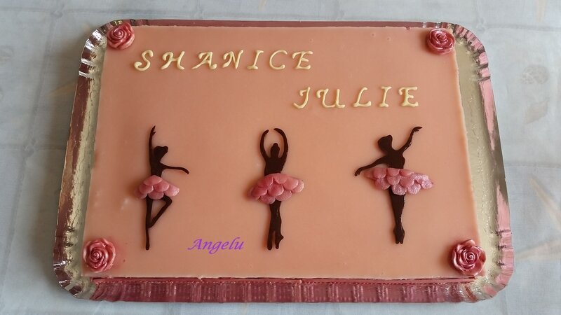 Gateau Profession De Foi Ma Petite Patisserie Contact Isilda Neuf Fr