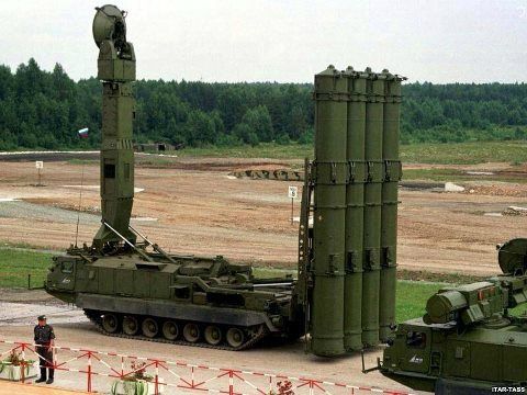 Missiles-russes-C300-pour-la-Syrie-achetés-par-lIran-coût-15-milliard-de-