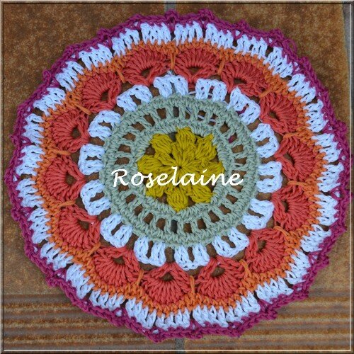 Roselaine281 mandala simply crochet