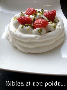 Pavlova_aux_fraises__version_individuelle__face