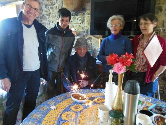 Joyeux Anniversaire Emmanuel Le Petit Jardin Des Ecoliers 61 Jardiner A L Ecole