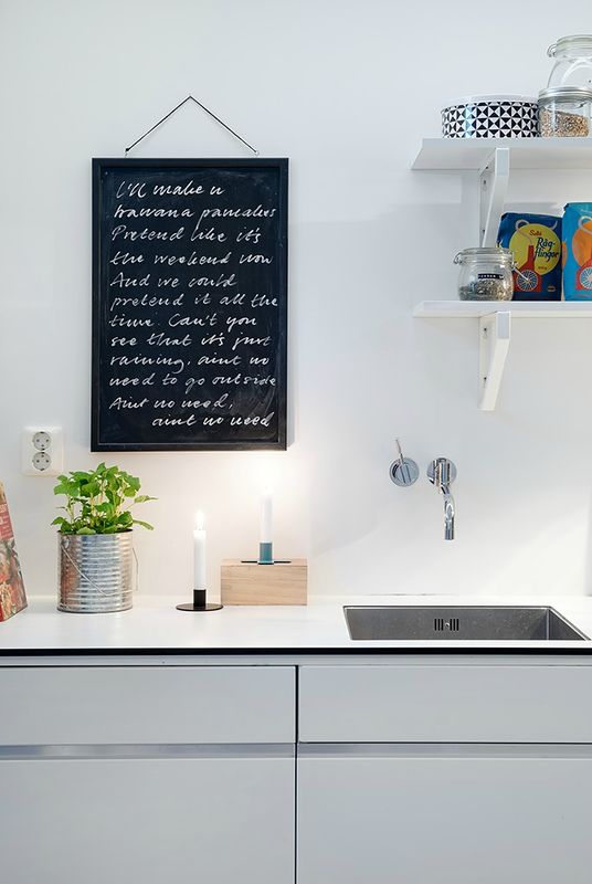 modern-kitchen-cabinets-white