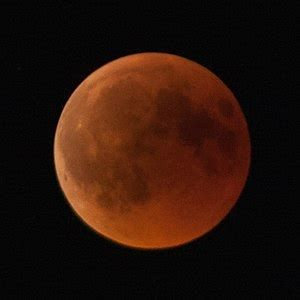 éclipse totale lune cc wikipédia