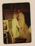 1958-07-08-depart_ny_for_LA-collection_frieda_hull-246279_0a