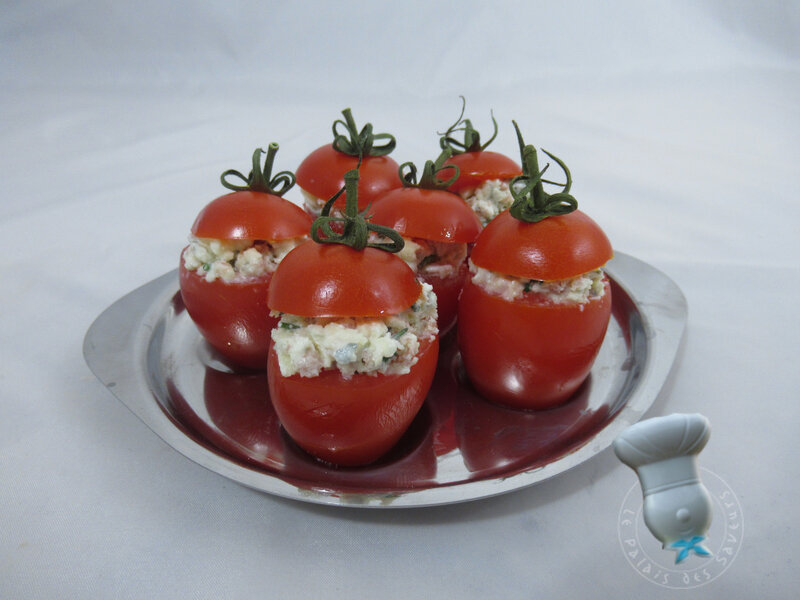 Tomates farcies à la Fourme d'Ambert et aux lardons