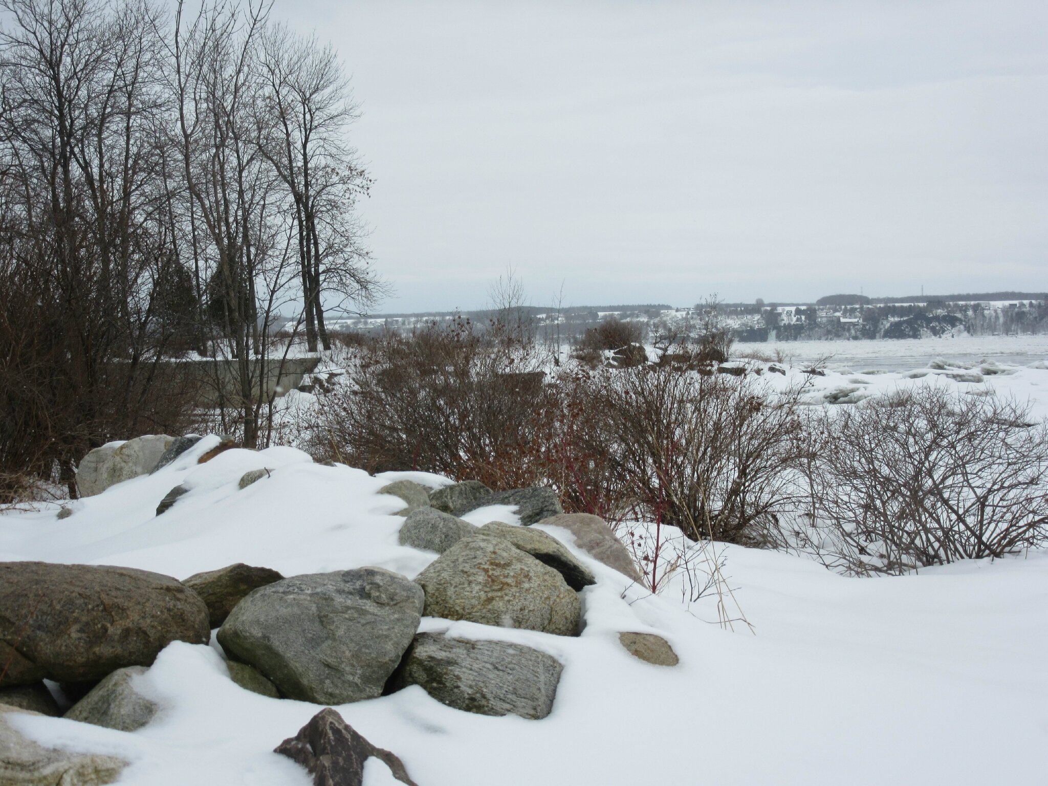 Ile d'orléans sous la neige Raleuse à Québec