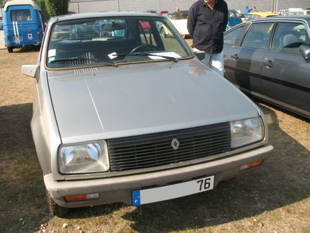 Renault14TLav