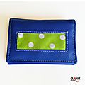 Porte carte Original bleu retro pop bandes vert pétant à pois chic et coloré mixte﻿ Collection : ACHILLE .BOUTIQUE EN LIGNE / www.crapule-factory.com
CréAtion : CrApule FActOry