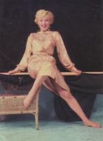 1954-09-10-NY-Gold_Dress-013-1