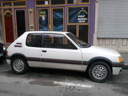 Peugeot205GTIprof2
