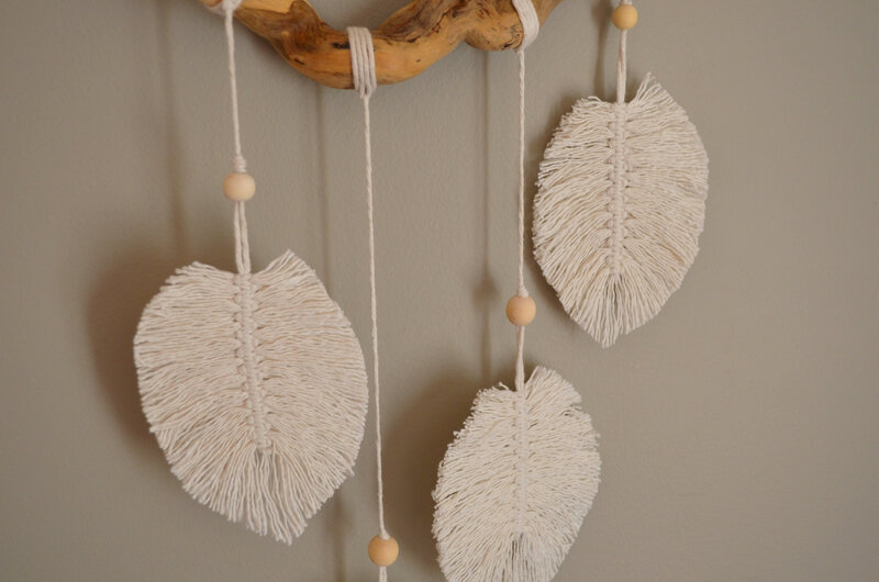 décoration murale en plumes-macramé-DIY-lachouette bricole (4)