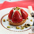 Petits fraisiers à la pistache {recette gerblé sans gluten- facile & savoureuse}