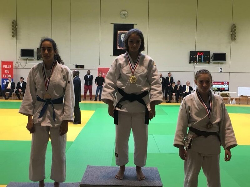 PODIUM SARAH PIERRE
