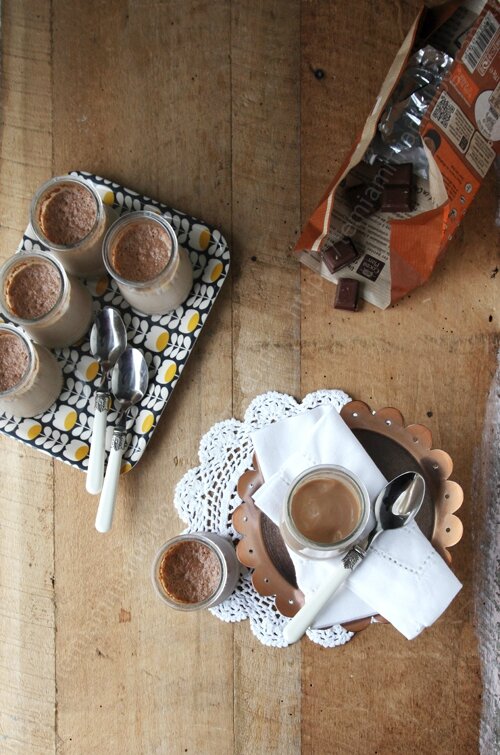 Recette - Petits pots de crème au yaourt et au chocolat en vidéo 