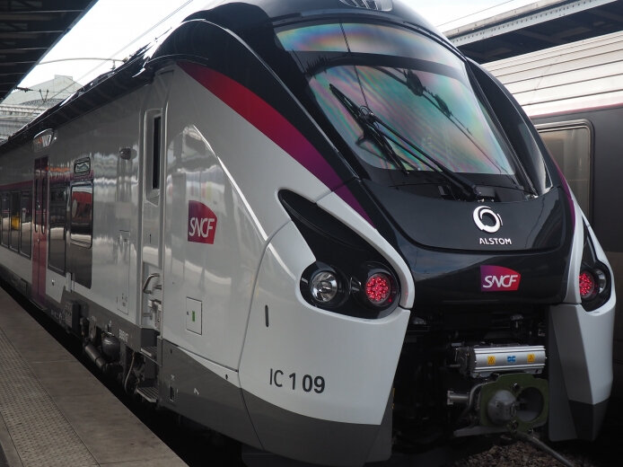 les trains intercités paris - clermont-ferrand envisage une arrivée