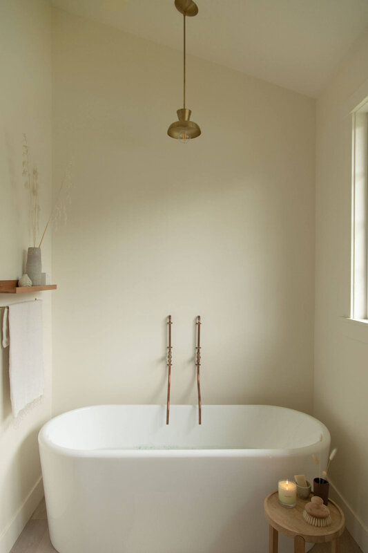 gillian-stevens-photography-studio-kitchen-bath2-1466x2199