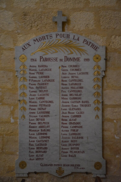 24250 - Domme - église