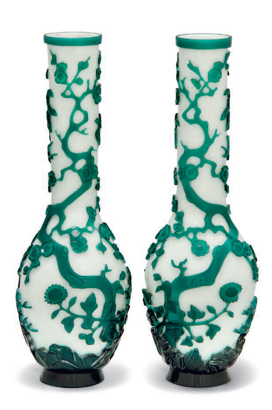 A pair of green overlay glass vases, late 19th-early 20th century