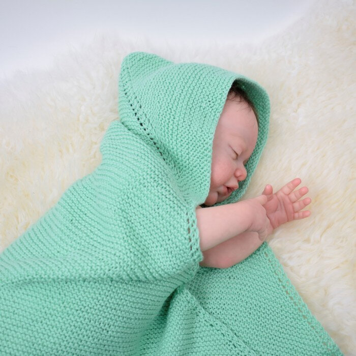 Couverture avec capuche pour bébé - La Malle aux Mille Mailles