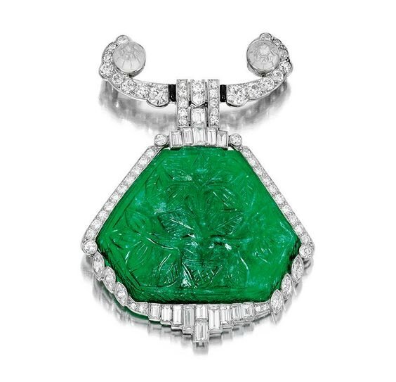 Art Deco Emerald and Diamond Brooch, Cartier, Circa 1925 - Alain.R.Truong