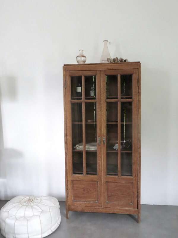 Armoire vitrée