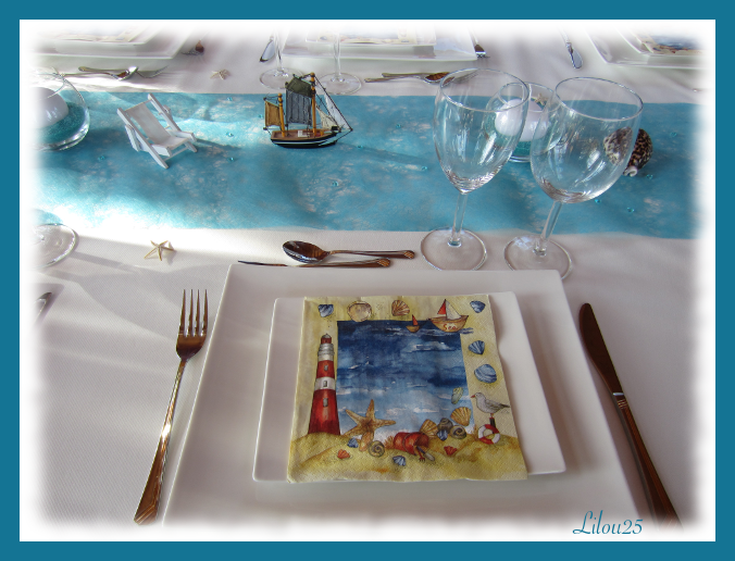 Download Plage pour les tables a theme centres Desktop Wallpaper Free