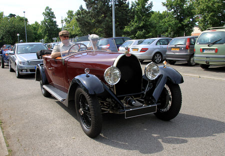 Bugatti_type_44_tourer_de_1929__Retrorencard_juin_2010__01