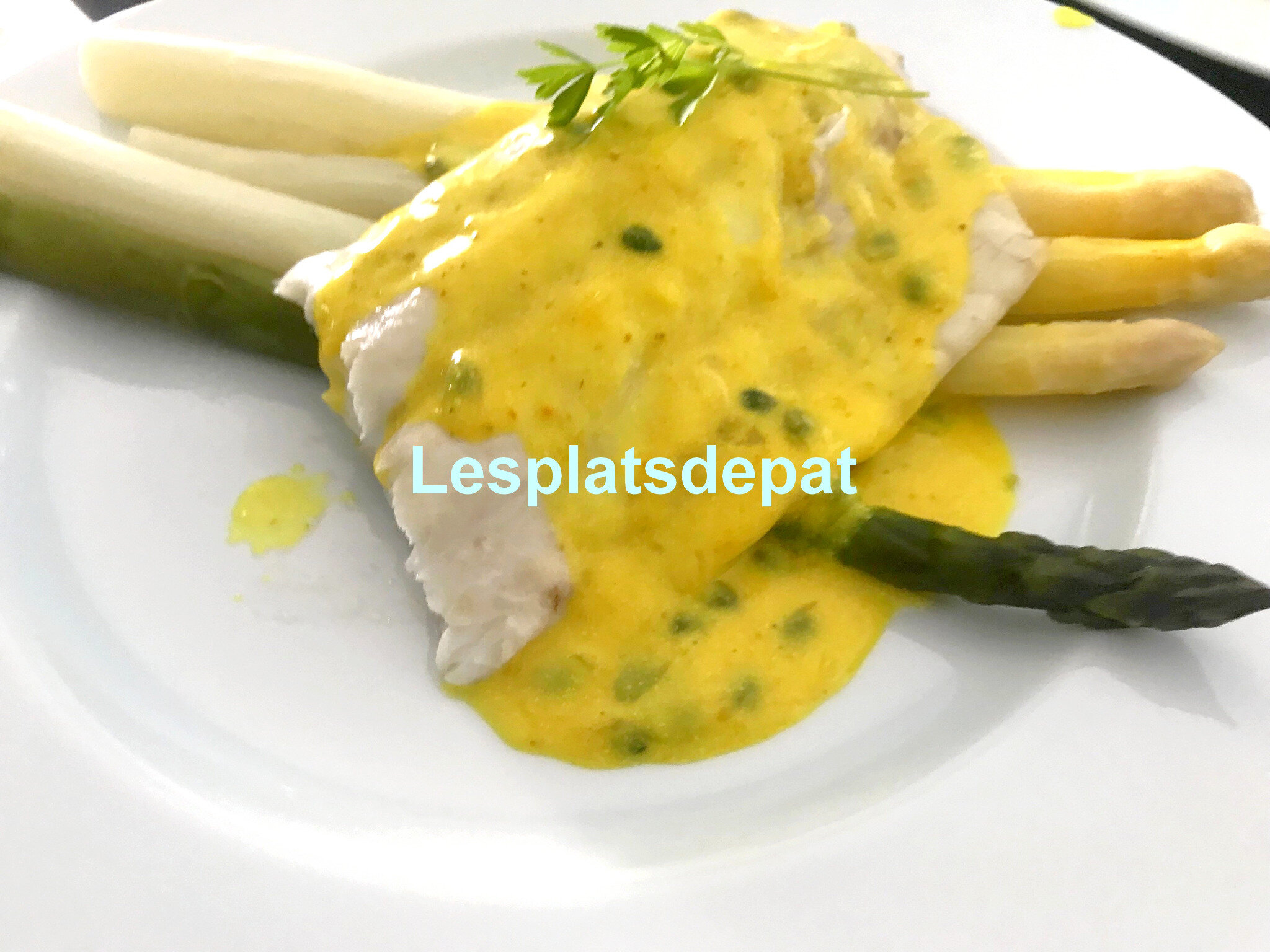 Bar Asperges sauce aux fruits de la passion LesplatsdePat