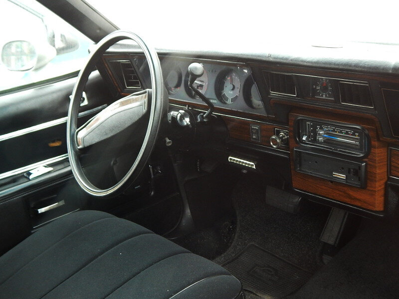 ChevroletCapriceClassicCoupé1977int