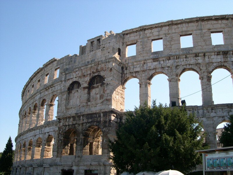 Pula Les arenes. Photo de La Croatie Mon tour du monde