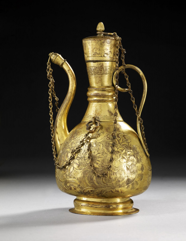 Deux aiguières de pèlerin en cuivre doré " tombak ", Istanbul, 18eme siècle Alain.R.Truong