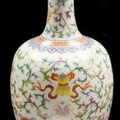 Chinese vase soars ten times above estimate in uk auction
