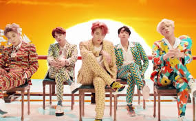 Résultat de recherche d'images pour "bts IDOL"