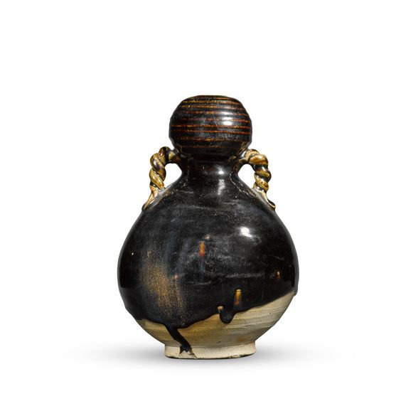 A brown-glazed double-gourd vase, 10th century