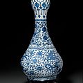 A rare and finely painted large blue and white 'Dragon' garlic-mouth vase, suantouping, Wanli six-character mark in underglaze blue in a line and of the period (1573-1619)