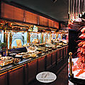 Les grands buffets de narbonne : cascade de homards et œuvres d'art !