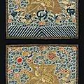 Rare paire de badges de rang civil en soie brodée, buzi. chine, dynastie qing, xixème siècle