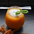 Soupe de carottes et sa crème feta basilic