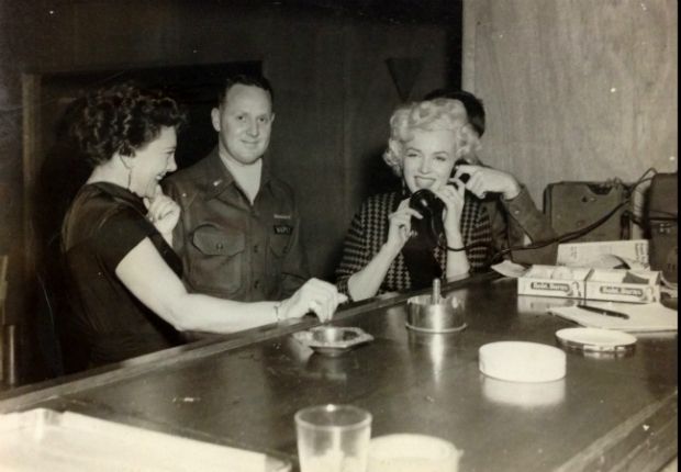 1954-02-16-5_after_perform_7th_infantery_division-4-1