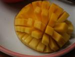 Sliced-cubed_Mango_01