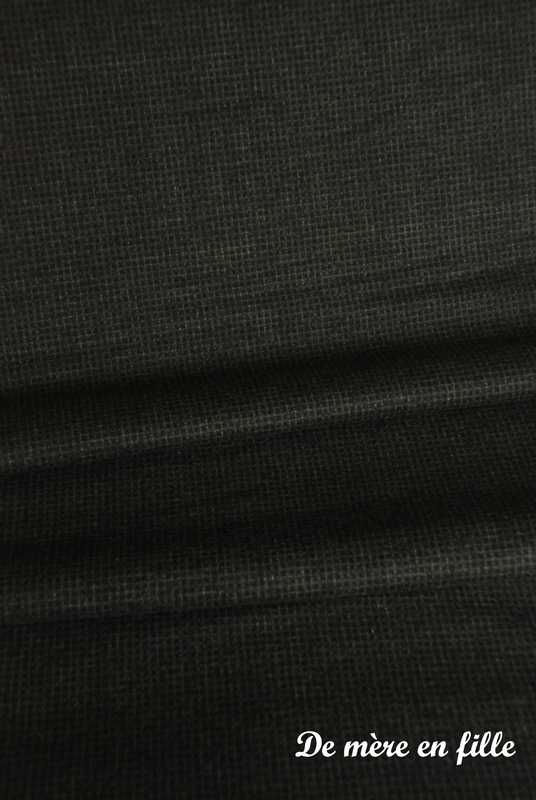 gris anthracite à carreaux