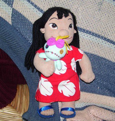 Poupée en peluche Disney Lilo et Stitch 