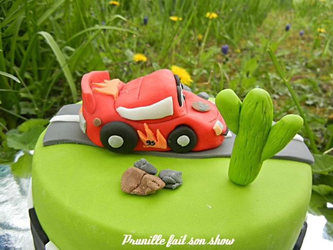 Gateau Cars Flash Mac Queen Rust Eze Pate A Sucre Prunille Fait Son Show