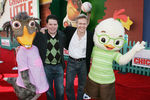 Premiere_Disney_Animated_Feature_Chicken_Little_LLyORcCYKQgl
