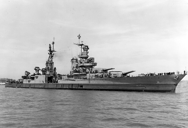 1280px-USS_Indianapolis_(CA-35)_off_the_Mare_Island_Naval_Shipyard_on_10_July_1945_(19-N-86911)