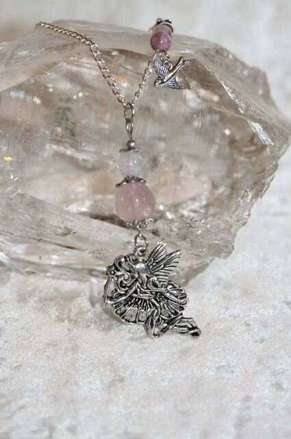 fee_quartz_rose
