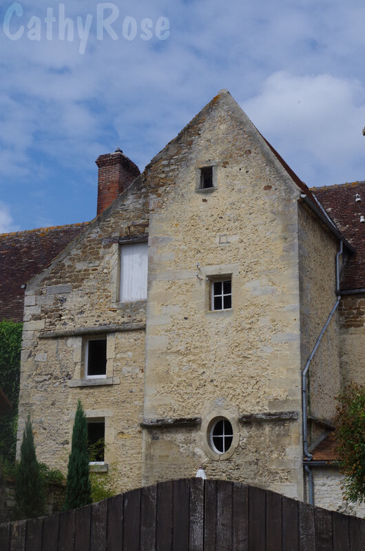&& Écouché (34)