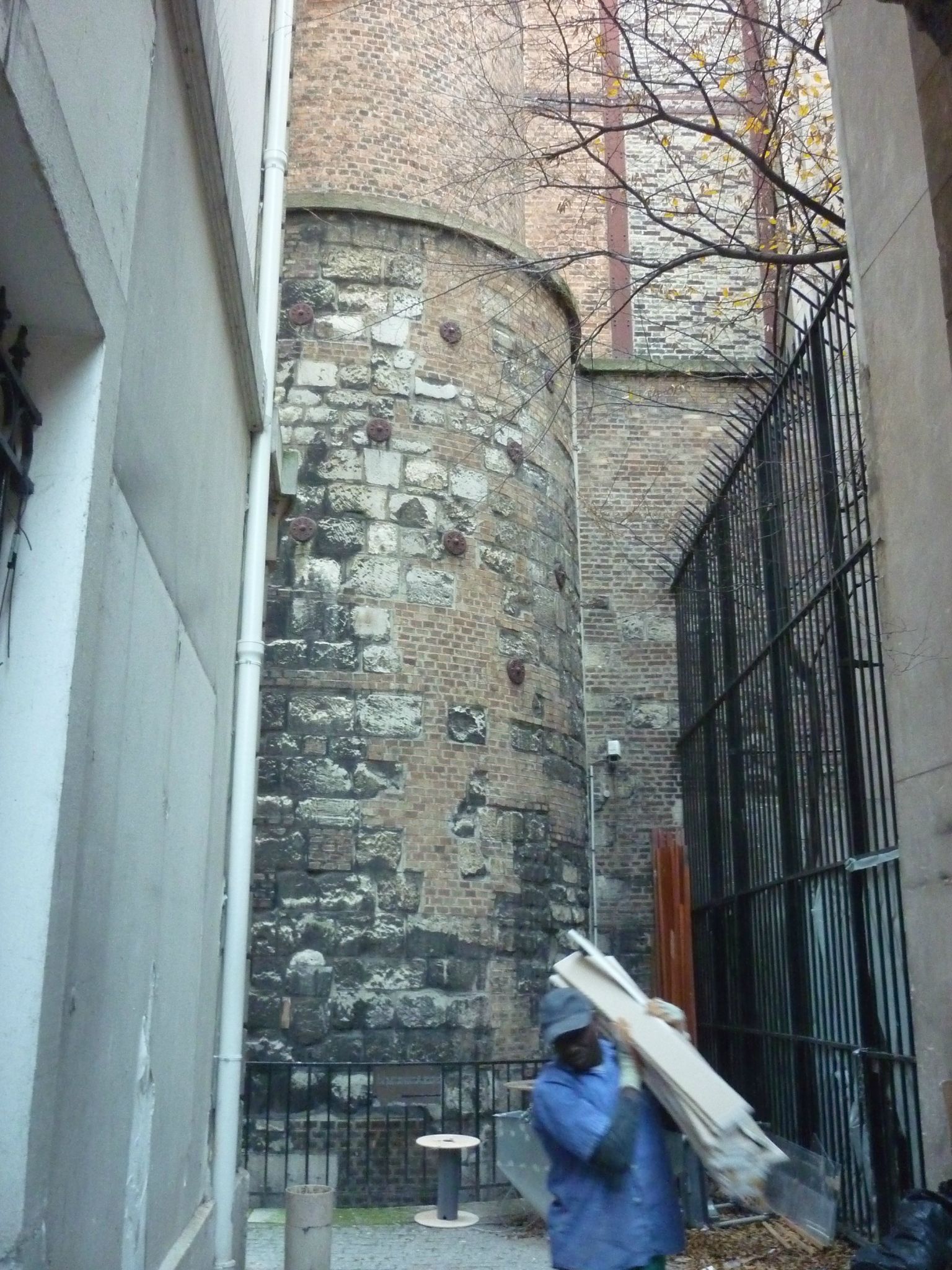 Le Mur Des Indices Paris - le mur d'enceinte de Philippe Auguste - PROMENADES à PIED à PARIS
